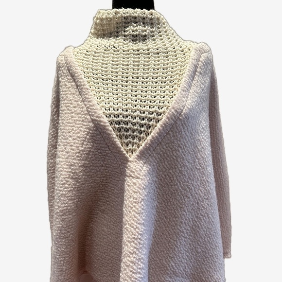 Anthropologie Blush Poncho in two materials: One Size - Picture 2 of 8